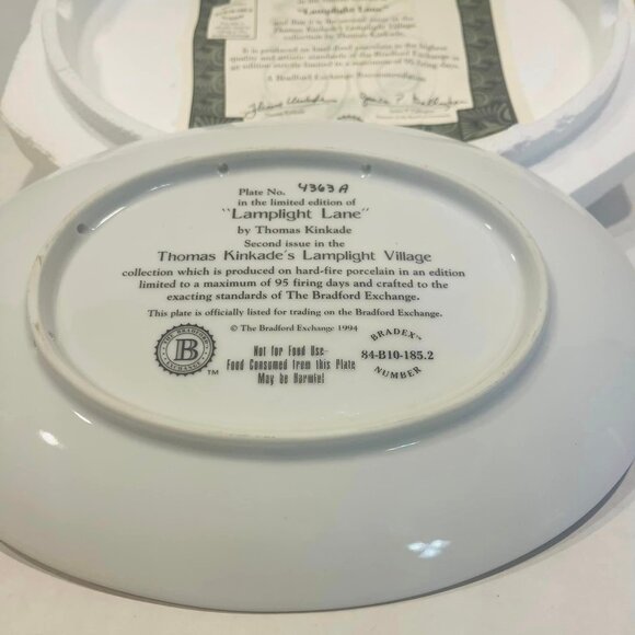 Thomas Kinkade Lamplight Village LAMPLIGHT LANE 8.75"x6.62" 4363A NEW~ oval - Picture 3 of 6